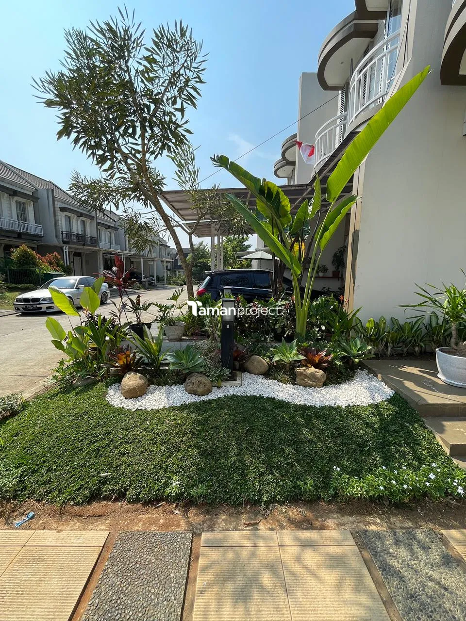 taman minimalis, taman tropis